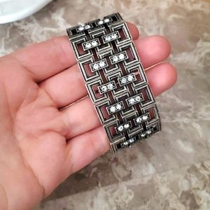 Stretch cuff bracelet